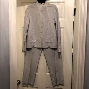 BEAUTIFUL Garnet Hill seersucker suit